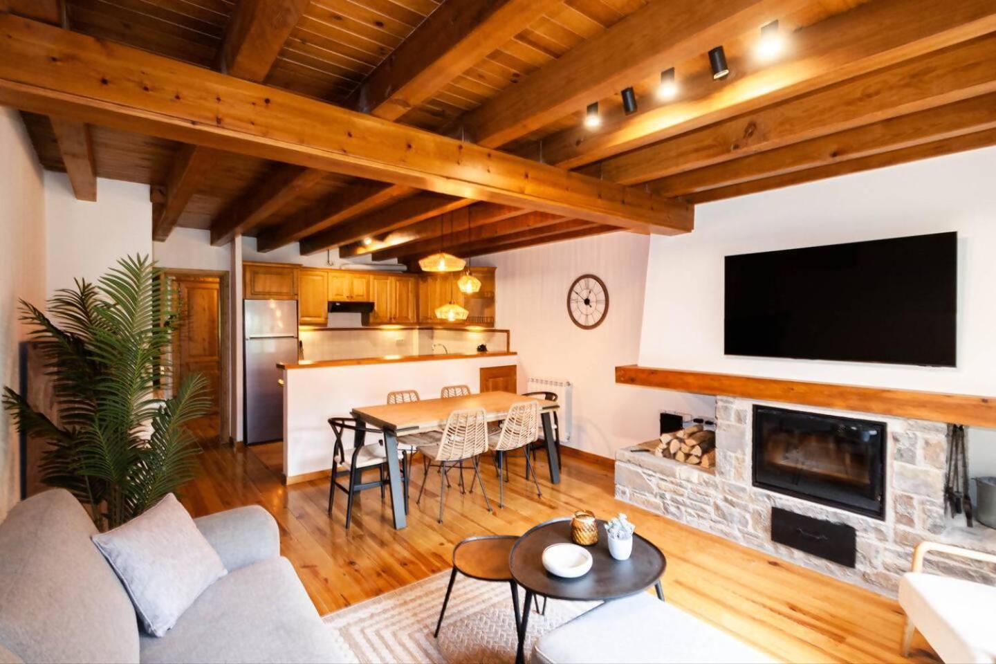Espacioso Apartamento Con Jardin En Salardu Naut Aran Εξωτερικό φωτογραφία
